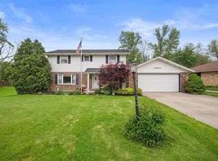 4301 W Peachtree Ln, Muncie, IN 47304
