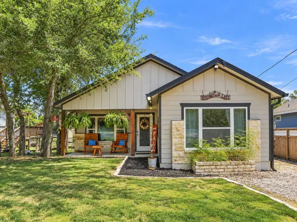 1463 Ramble Hls, Canyon Lake, TX 78133