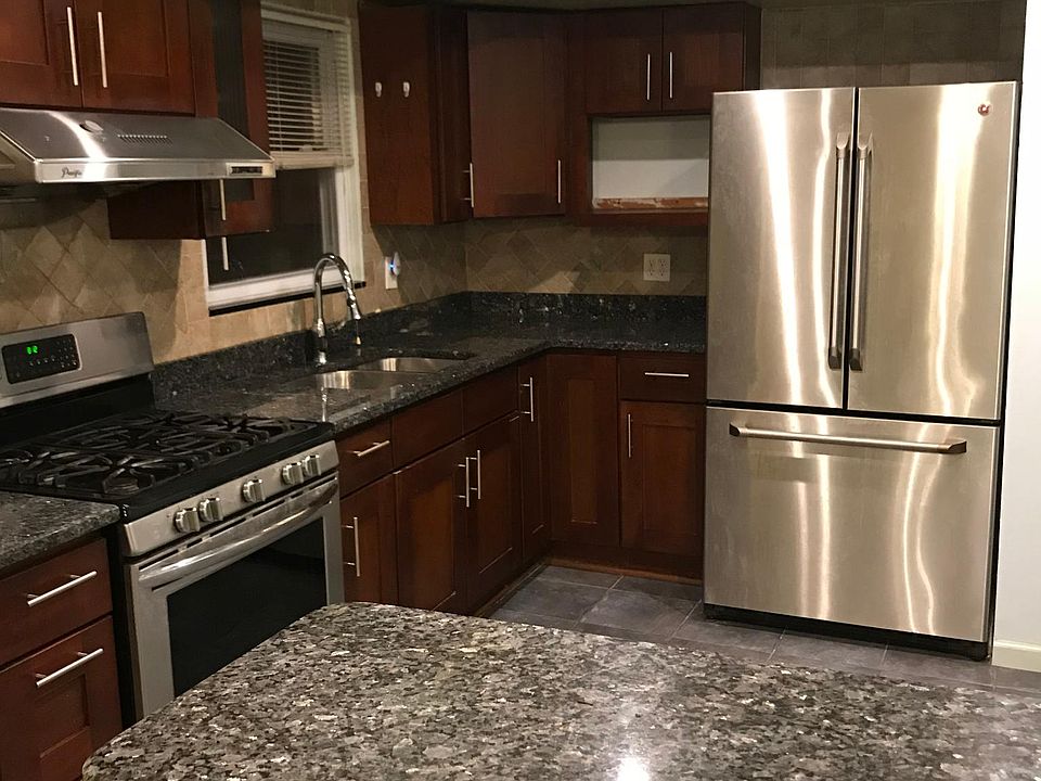 1st image of 10420 Otis Ave #2