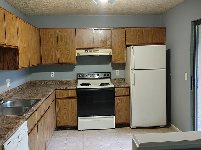 5065 Belle Isle Dr — Photo 4