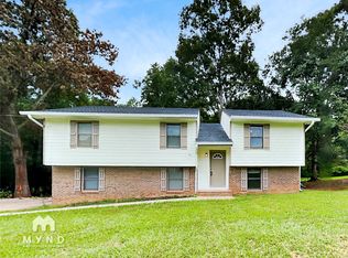 49 Russell Ln, Carrollton, GA 30116