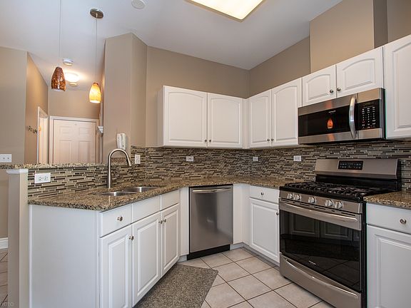 4th image of 1443 N Waterbury Cir #1S