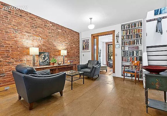 3rd image of 378 13th St