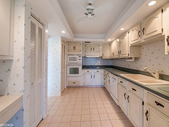 2nd image of 1024 Wildwood Ln