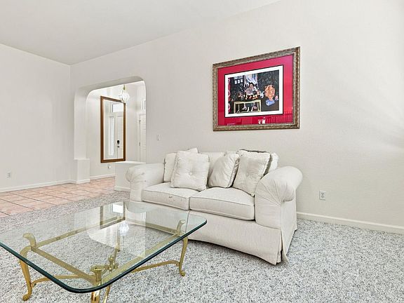 5th image of 567 Whitney Ct