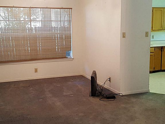 2nd image of 1106 Baybrook