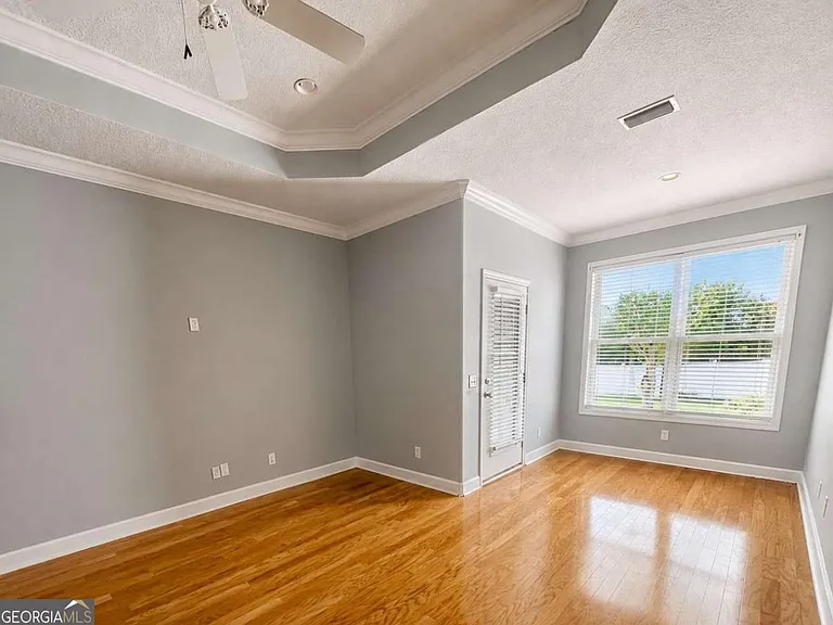 233 Austin Ryan Dr — Photo 23