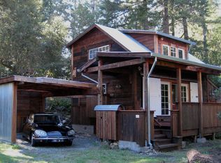 695 Gasquet Flat Rd, Gasquet, CA 95543