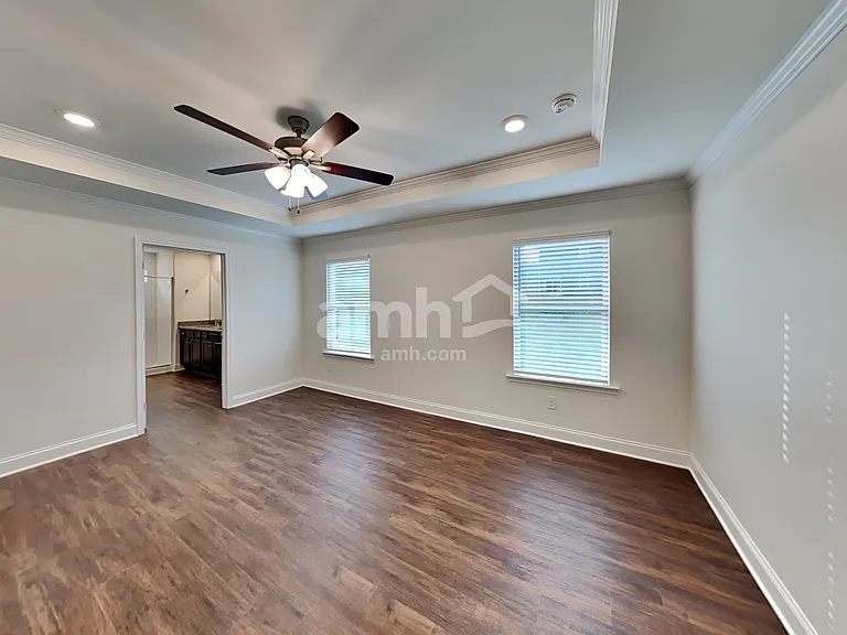 556 Summit View Ln — Photo 6