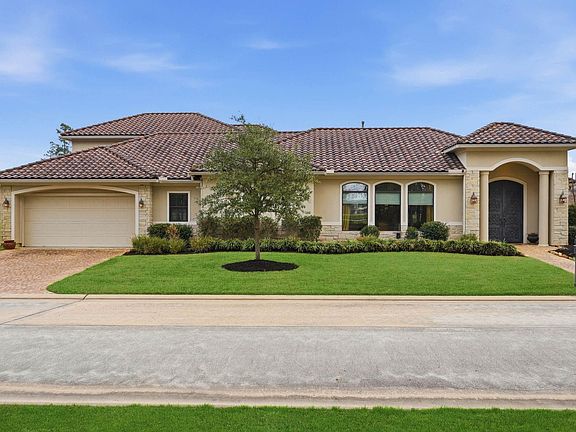 3rd image of 34 W Shadow Creek Villas Loop