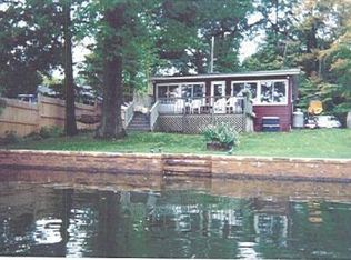 24 Oak St, Niverville, NY 12130
