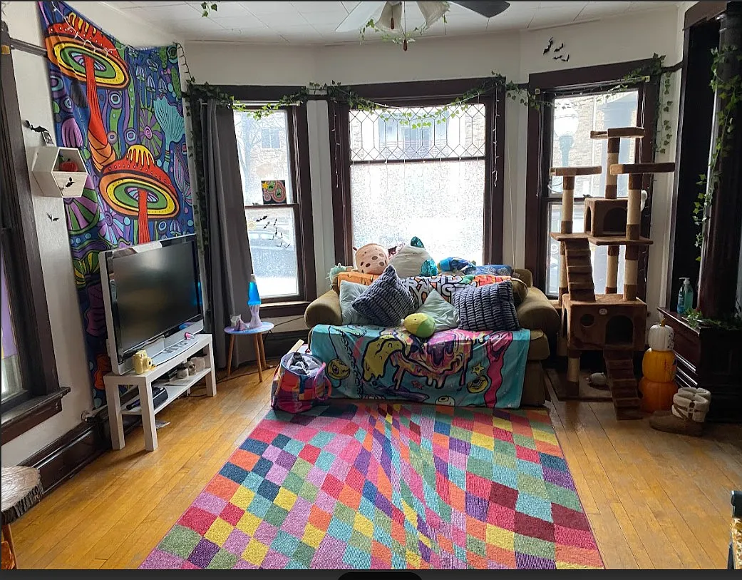 4 bed, 1.0 bath, $2,500 — Photo 3