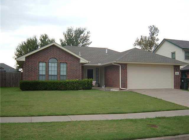 1st image of 1516 NW Oriole Dr