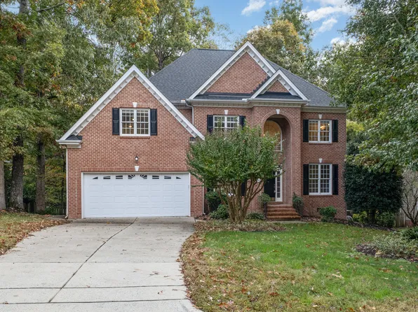 203 Chilcott Ln, Apex, NC 27502