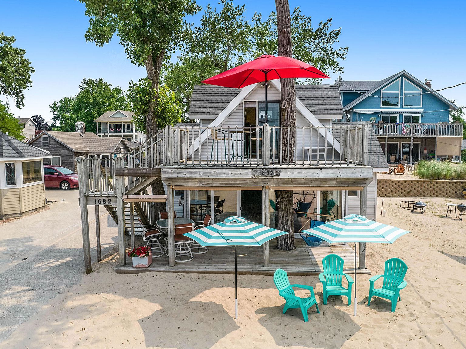 1682 Beach St, Muskegon, MI 49441 Zillow