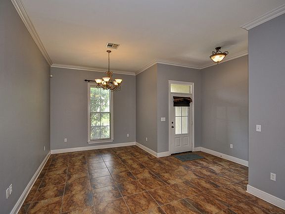 Dining / Foyer