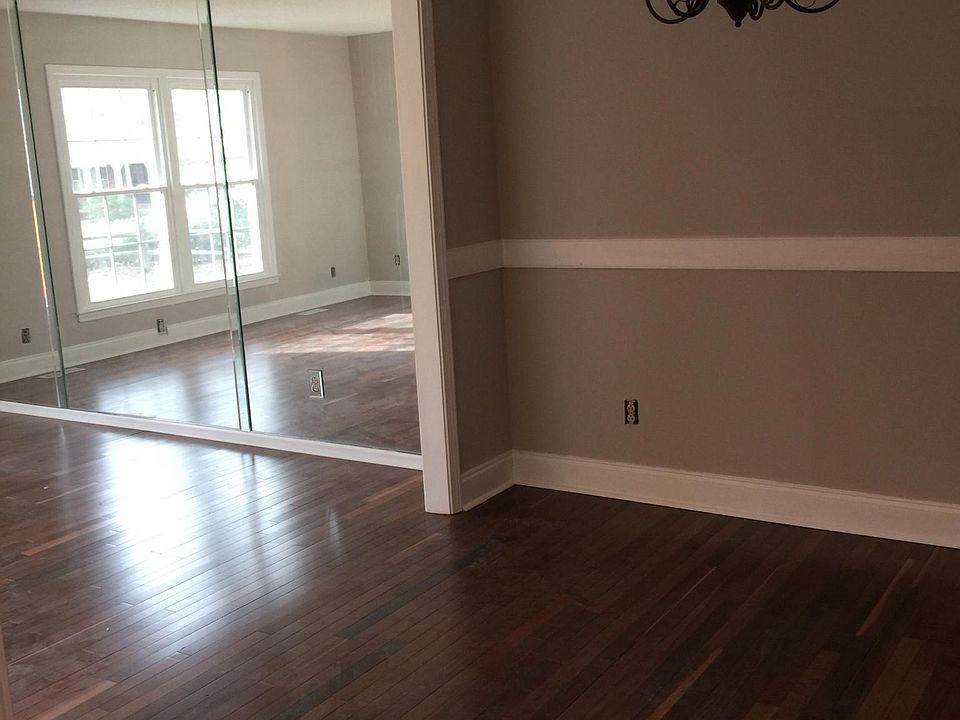 1st image of 5000 Belford Ct