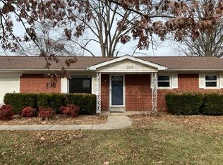 218 Ridge Dr, Smithton, IL 62285