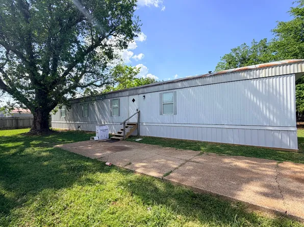 5231 Clover Ln, Bossier City, LA 71111