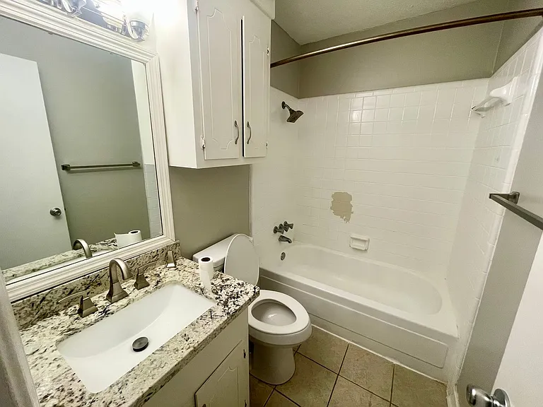 203 Cypress Dr — Photo 10