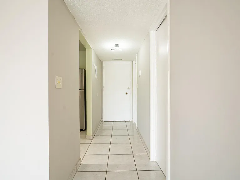 2200 E Hallandale Beach Blvd #202 — Photo 26