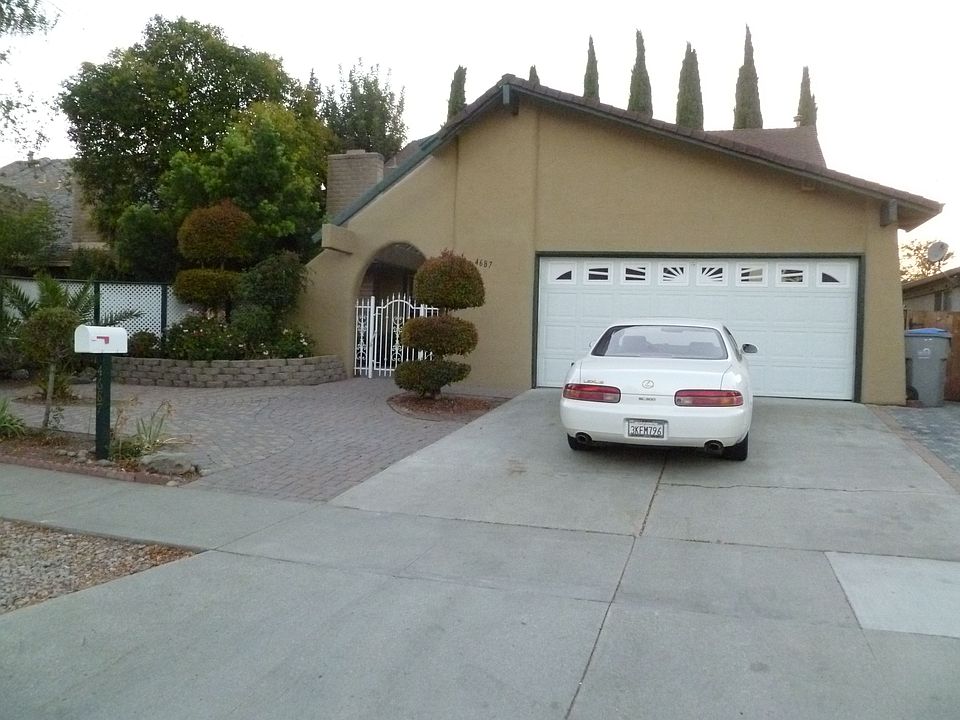 1st image of 4687 Mia Cir
