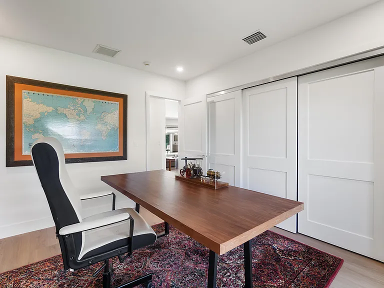 820 Canary Walk — Photo 15