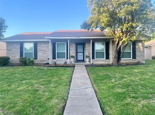 604 Middle Cove Dr, Plano, TX 75023