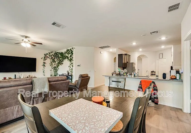 7205 Bledington Ln — Photo 13