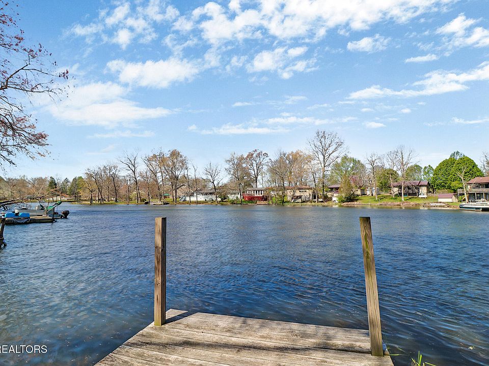 1st image of 42 Linger Lake Ln