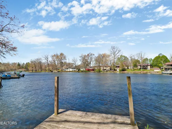 42 Linger Lake Ln, Crossville, TN 38571