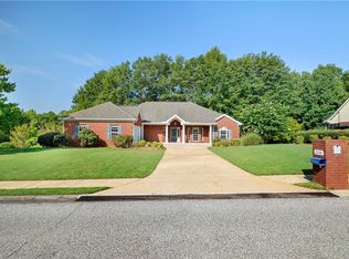 2100 Calcutta Dr, Opelika, AL 36801