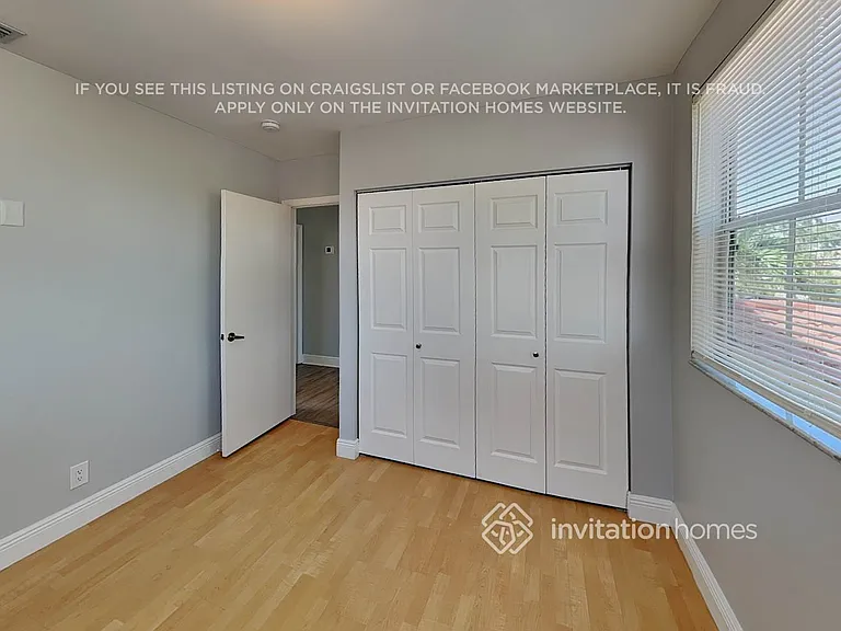 780 Falling Water Rd — Photo 16