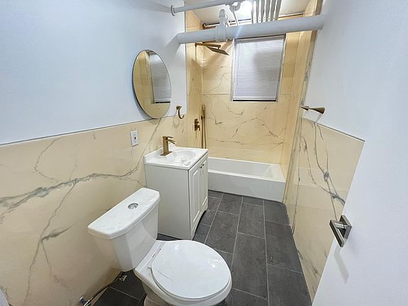 5th image of 639 Bergen Ave #10E