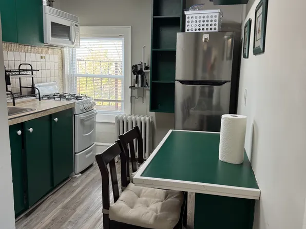 457 Front St #3, Hempstead, NY 11550