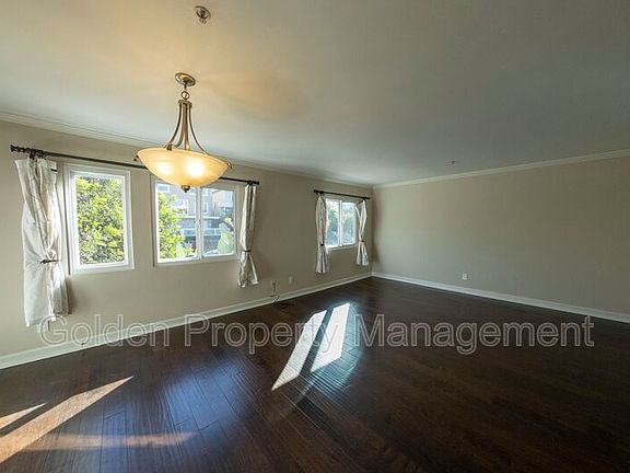 3rd image of 1150 21st St Unit 19