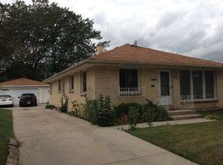 2317 S 85th St, West Allis, WI 53227