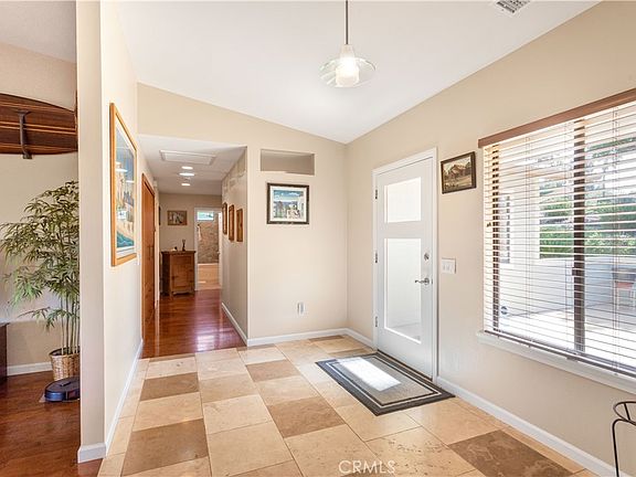 5th image of 1691 Pepper Tree Pl