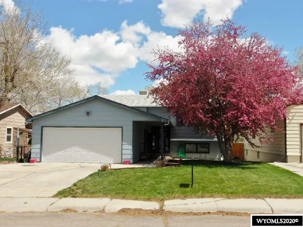 1815 Bonnie Brae St, Casper, WY 82601