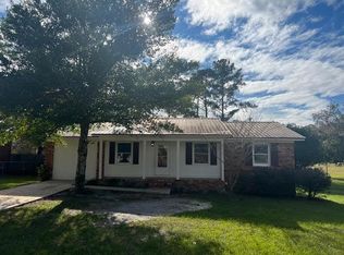 111 Donna Dr, Sylvester, GA 31791