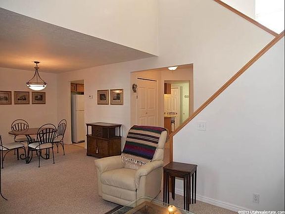 5th image of 5106 S Central Park Dr