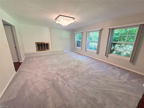 3rd image of 6960 Carriage Hill Dr APT 102