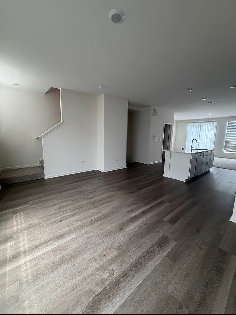 332 Summit Circle — Photo 3