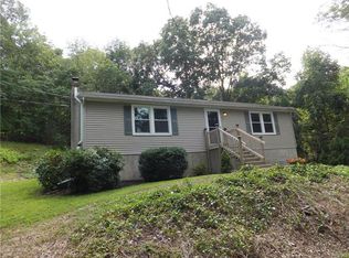 3434 Smith Hill Rd, Slatington, PA 18080
