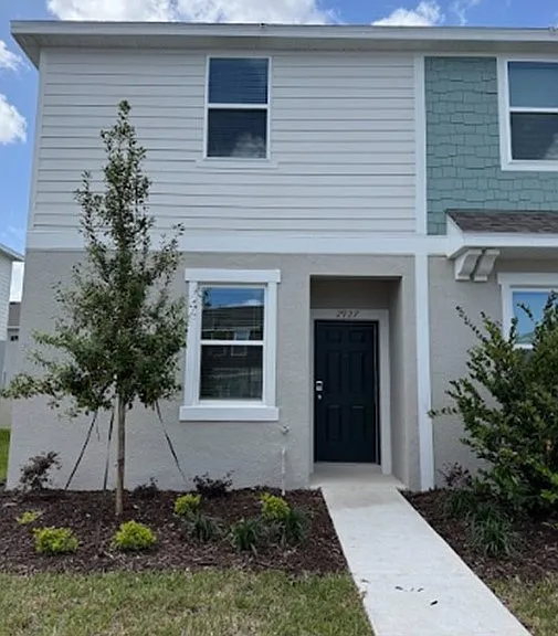 2927 Skyline Loop — Photo 1