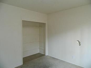 2nd image of 2108 Linda Vista St