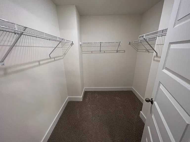 483 Clark Creek Ln — Photo 22