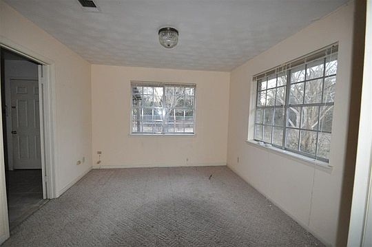 3rd image of 43 Bucaneer Cir