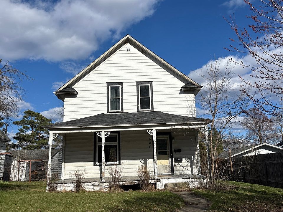 1st image of 624 NW 3rd Ave