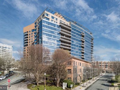 2001 15th St N APT 1414, Arlington, VA, 22201